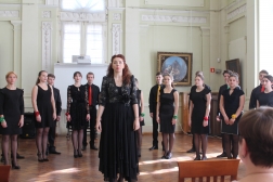 Концерт детско-юношеской хоровой капеллы «Школьные годы» и камерного хора «Мадригал»