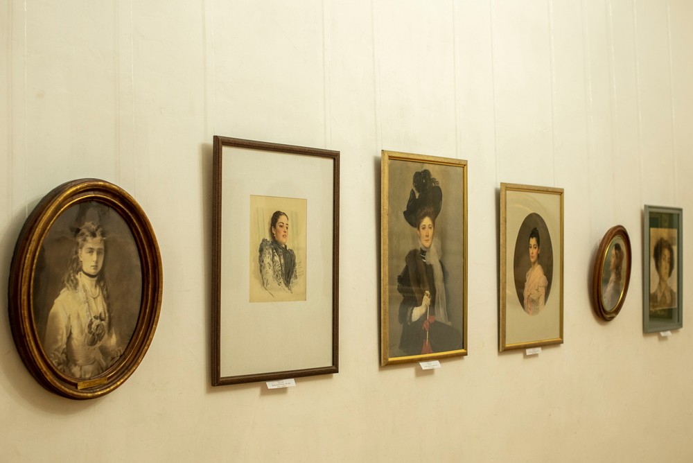 Открытие выставки женского портрета Non-finito