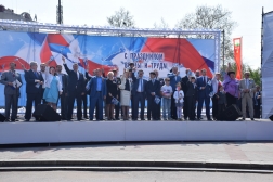 Коллектив ГБУРК «Симферопольский художественный музей» принял участие в праздничной первомайской демонстрации весны и труда