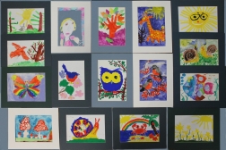 Выставка детского рисунка Ясмины к Дню семьи