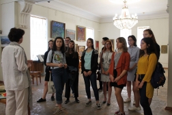 Тематическая экскурсия по Крымскому залу