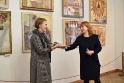 Состоялось открытие выставки Елены Молчановой «Истоки»