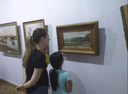 Открытие выставки из фондов СХМ в Керченской картинной галерее 