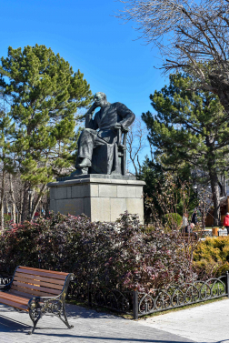 К 240-летию Симферополя. Памятник К. А. Тренёву