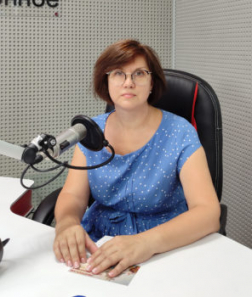 Радиоэфир о выставках «Прогулка по Парижу» и «Карикатурист и иллюстратор Михаил Щеглов»