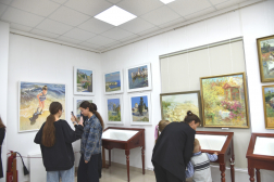 Отчет об открытии  выставки педагогов к 45-летию Евпаторийской детской художественной школы им. Ю.В. Волкова